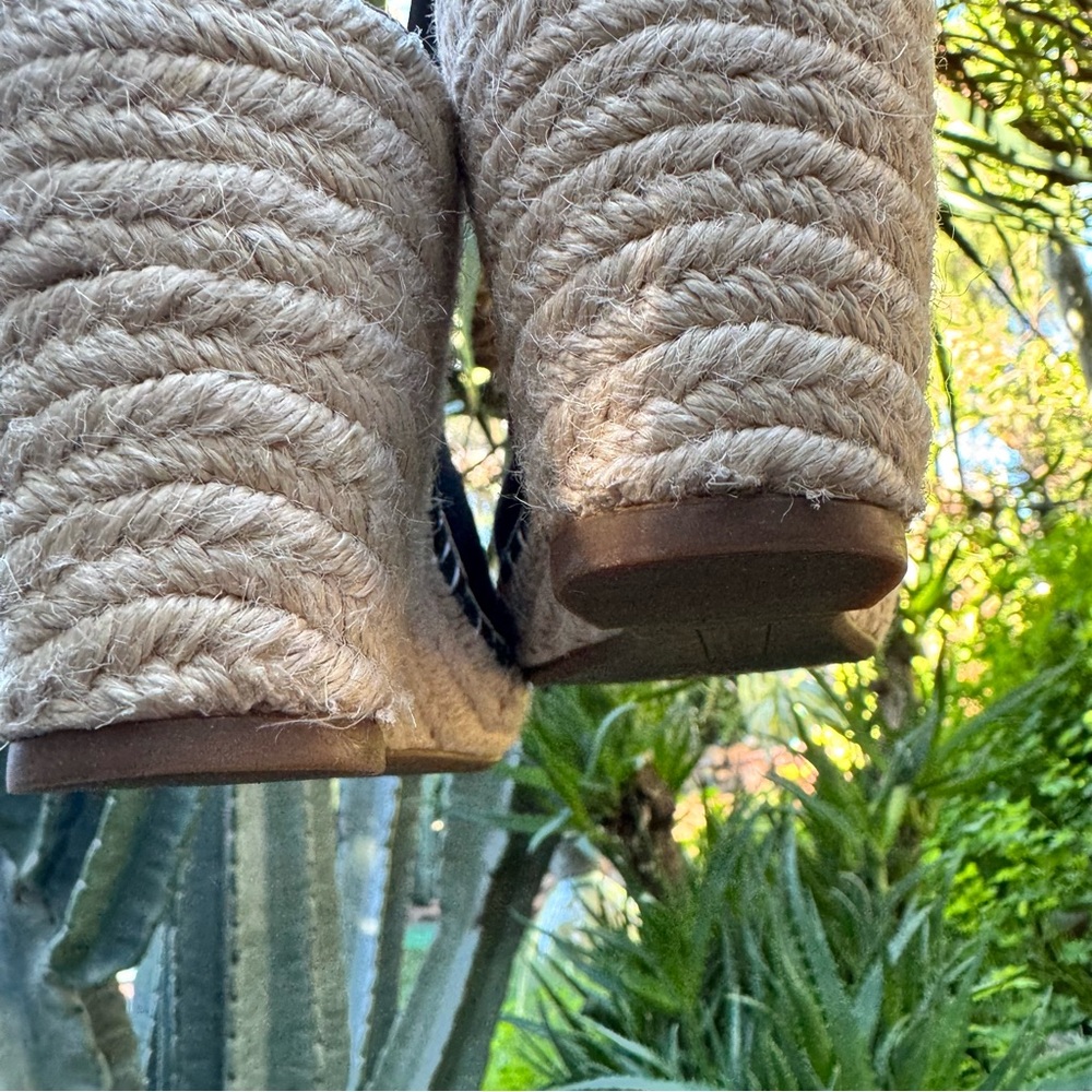 Gentle Souls by Kenneth Cole
Women's Colleen Espadrille Wedge Sandals - Picture 7 of 10
